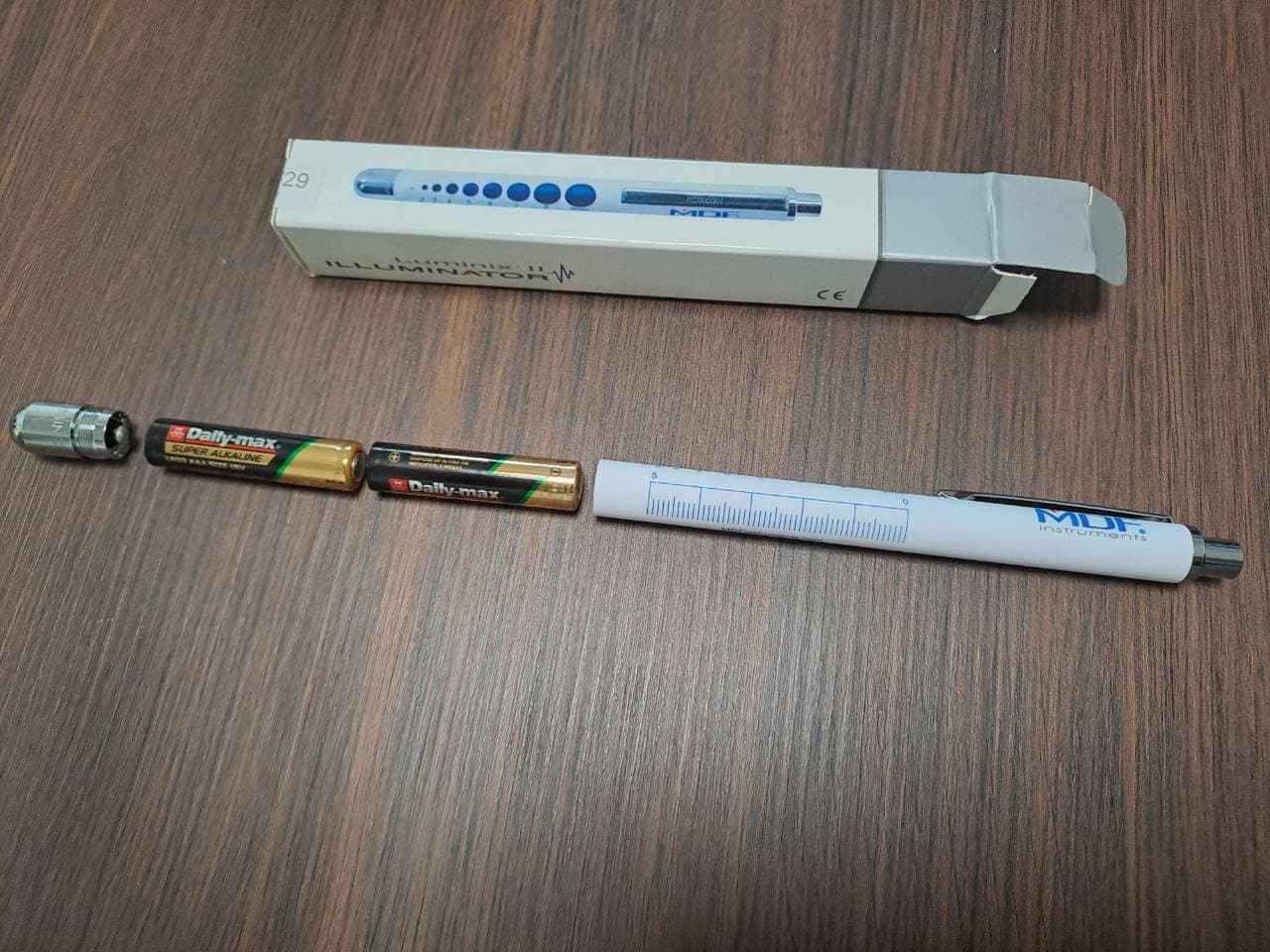 چراغ قوه معاینه (پن لایت) قلمی MDF611