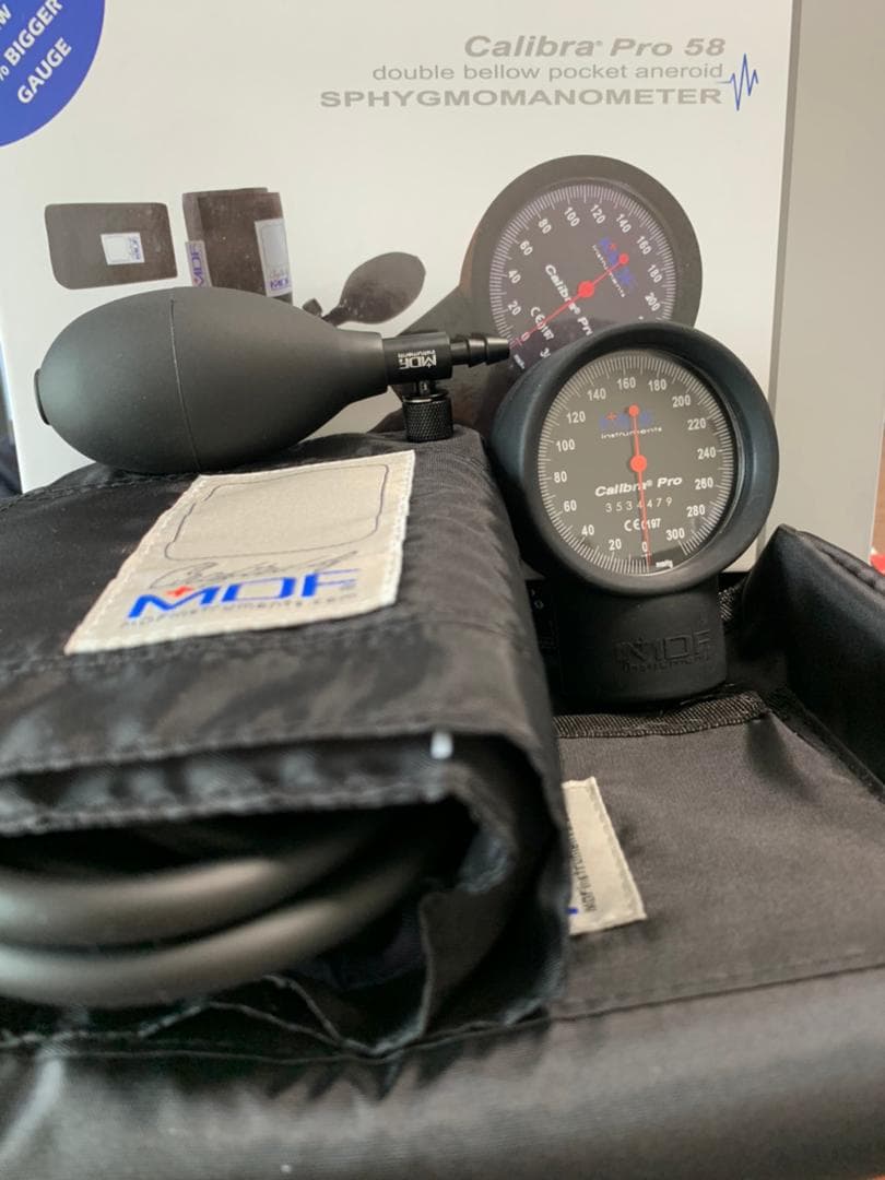 فشارسنج عقربه ای MDF 808B